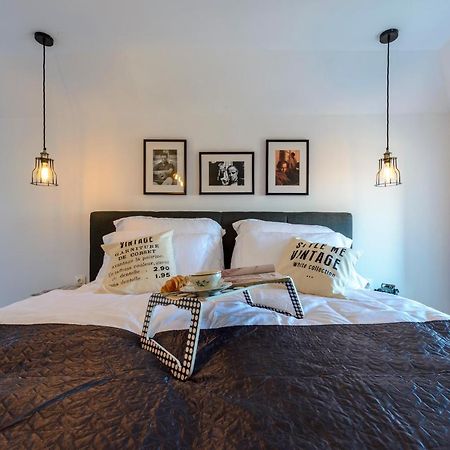 Studio Apartments La Boheme Дубровник Екстер'єр фото